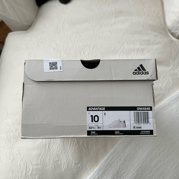 Adidas Advantage - Picture 2 of 9